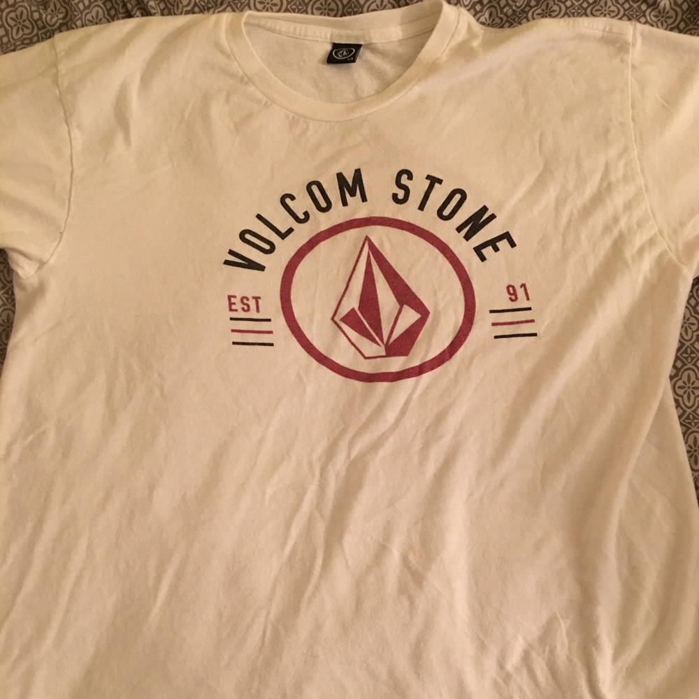 Men’s L Volcom T-Shirt